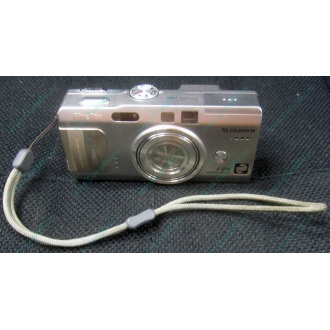 Фотоаппарат Fujifilm FinePix F810 (без зарядного устройства) - Долгопрудный